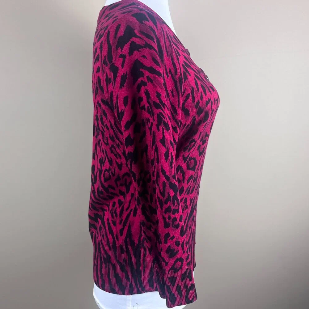 WHBM 3/4 Sleeve Cardigan Sweater Size M Red Black, Animal Print, Round Neckline - Picture 4 of 9
